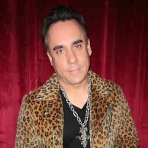 Meet your Posher, Luis